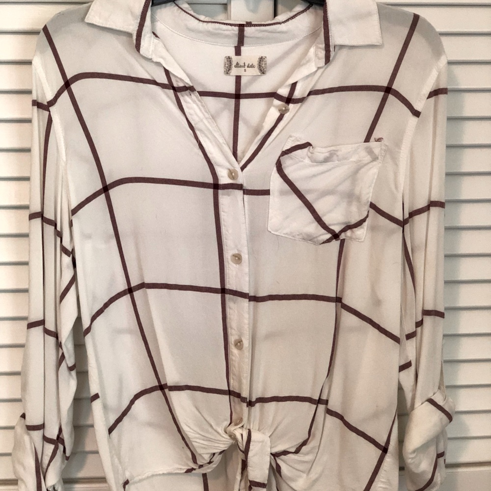 Soft Blouse with Front Tie and Pocket